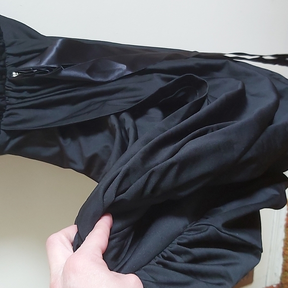 Dress - Picture 5 of 7